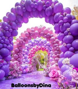 Tunnel de Ballons arches organique inspiration féérique avec fleurs à Chambéry, en Rhône Alpes