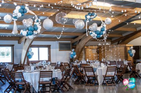 Décoration ballons pour un Mariage champêtre à la ferme des Gabelins, en Savoie